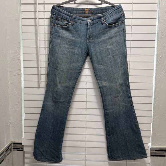 7 for All ManKind Women's "A" pocket Bootcut jeans; Size 29 - Picture 1 of 12